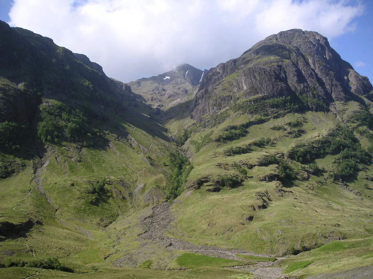 Aonach Dubh