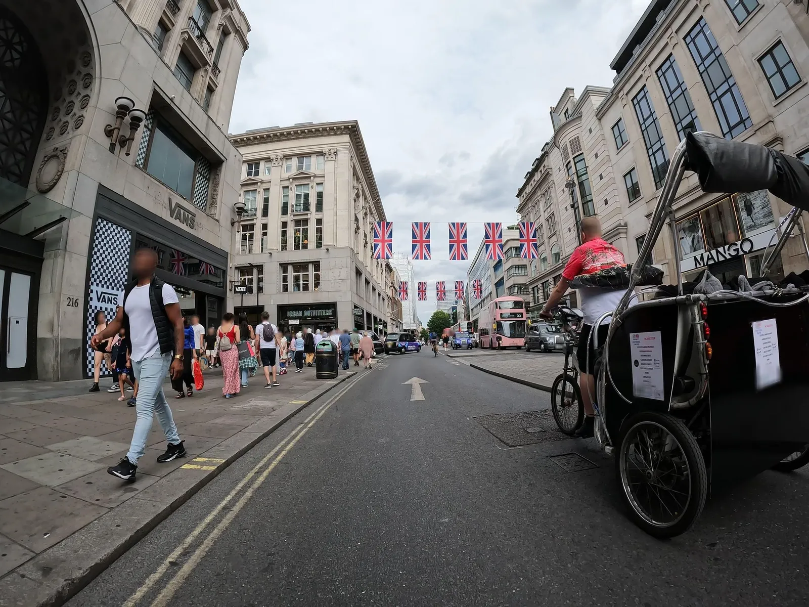 Argyll Arms — street-level view