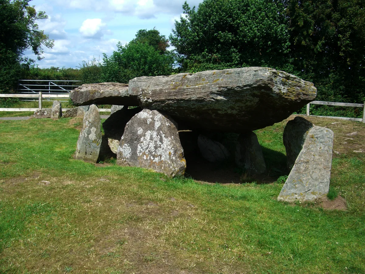 Arthur's Stone, Herefordshire
