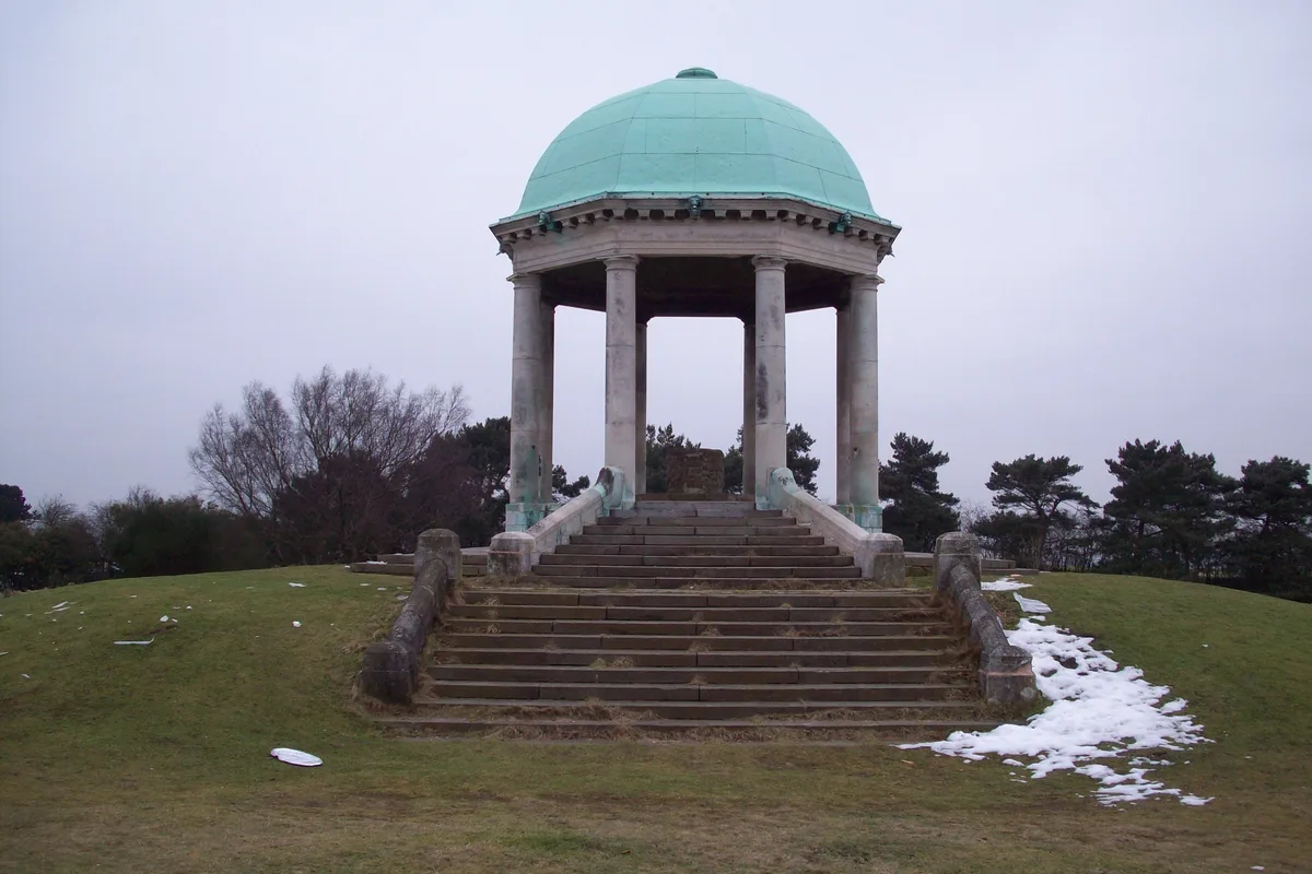 Barr Beacon