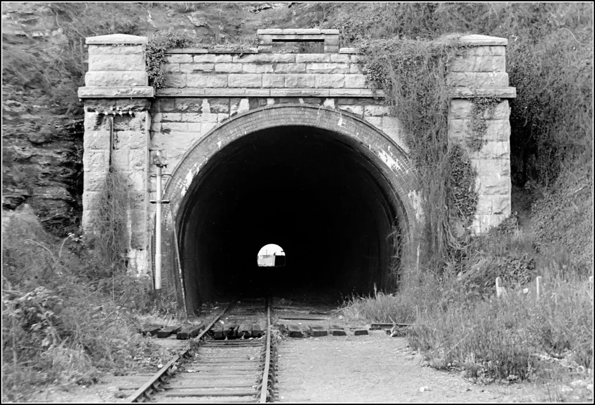 Barry Pier Tunnel