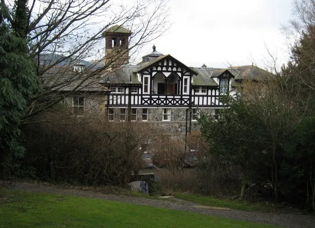 Bassenfell Manor