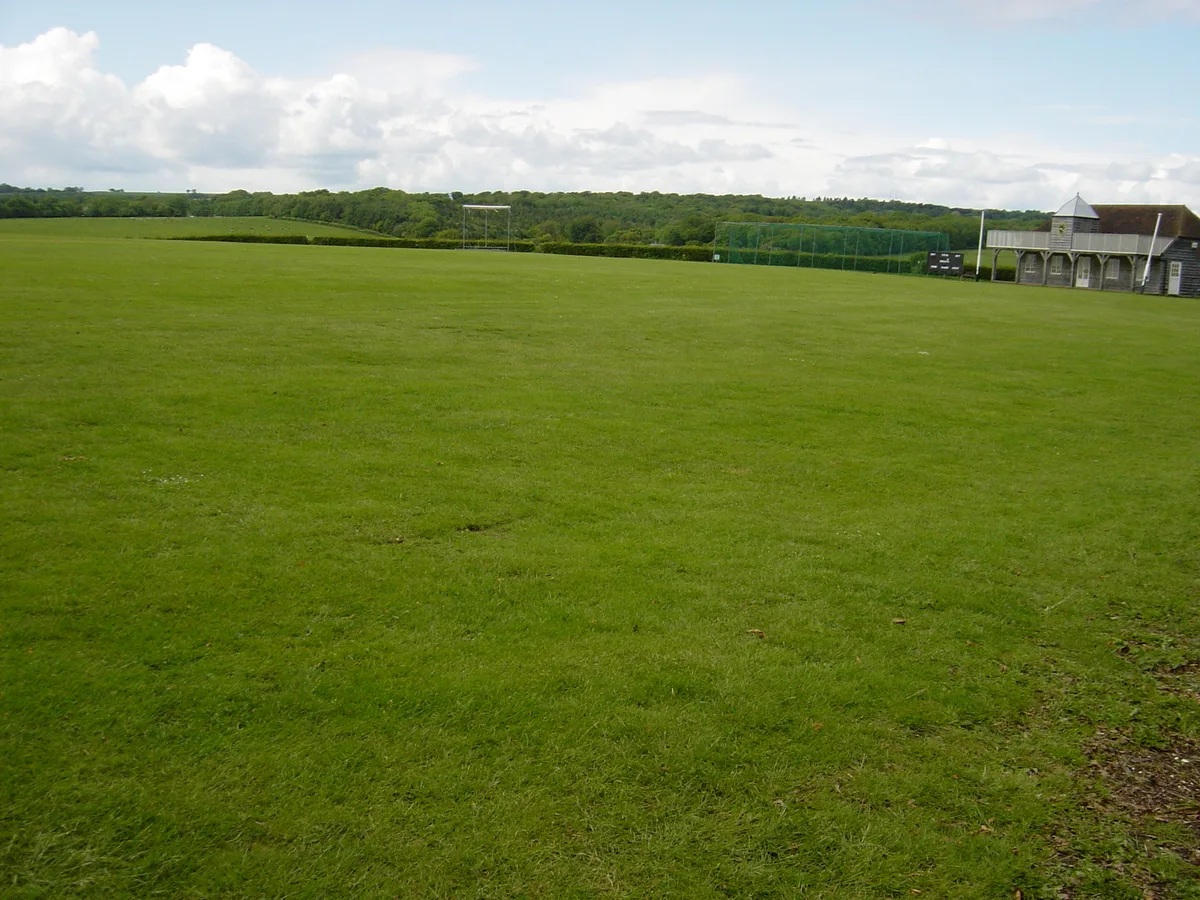 Broadhalfpenny Down