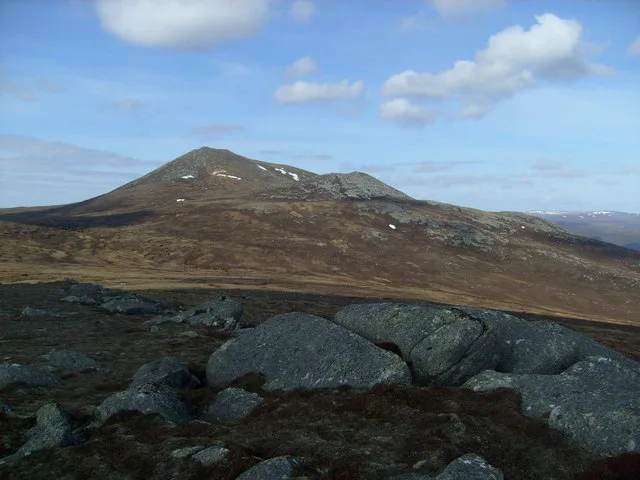 Càrn Chuinneag