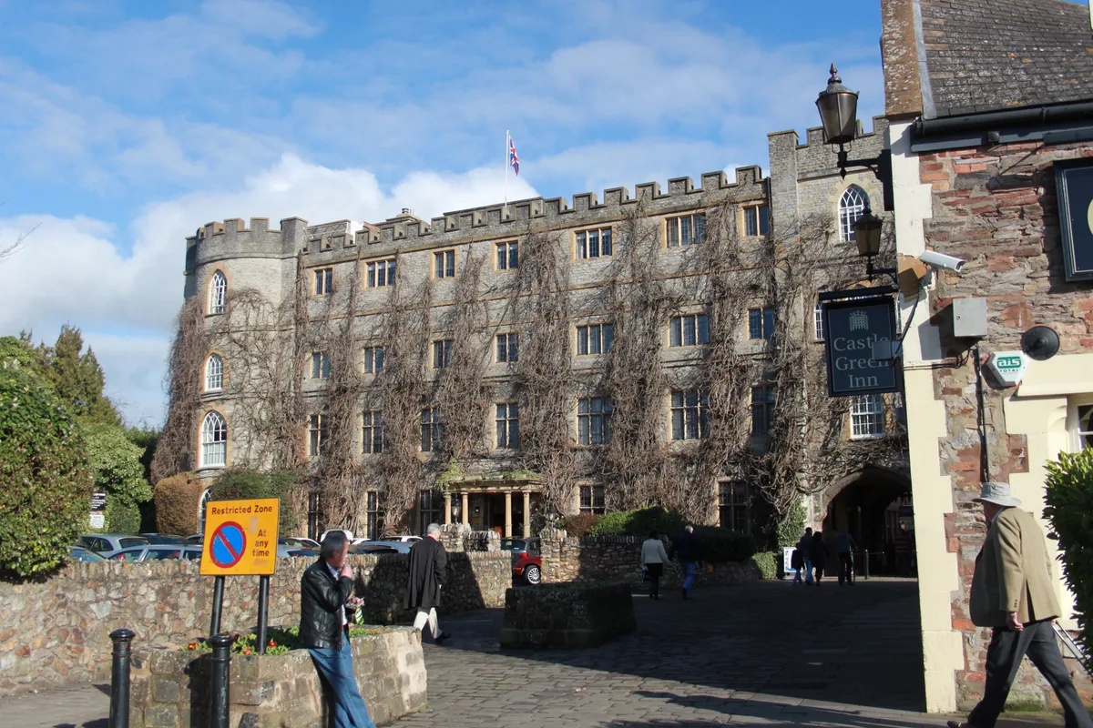 Castle Hotel