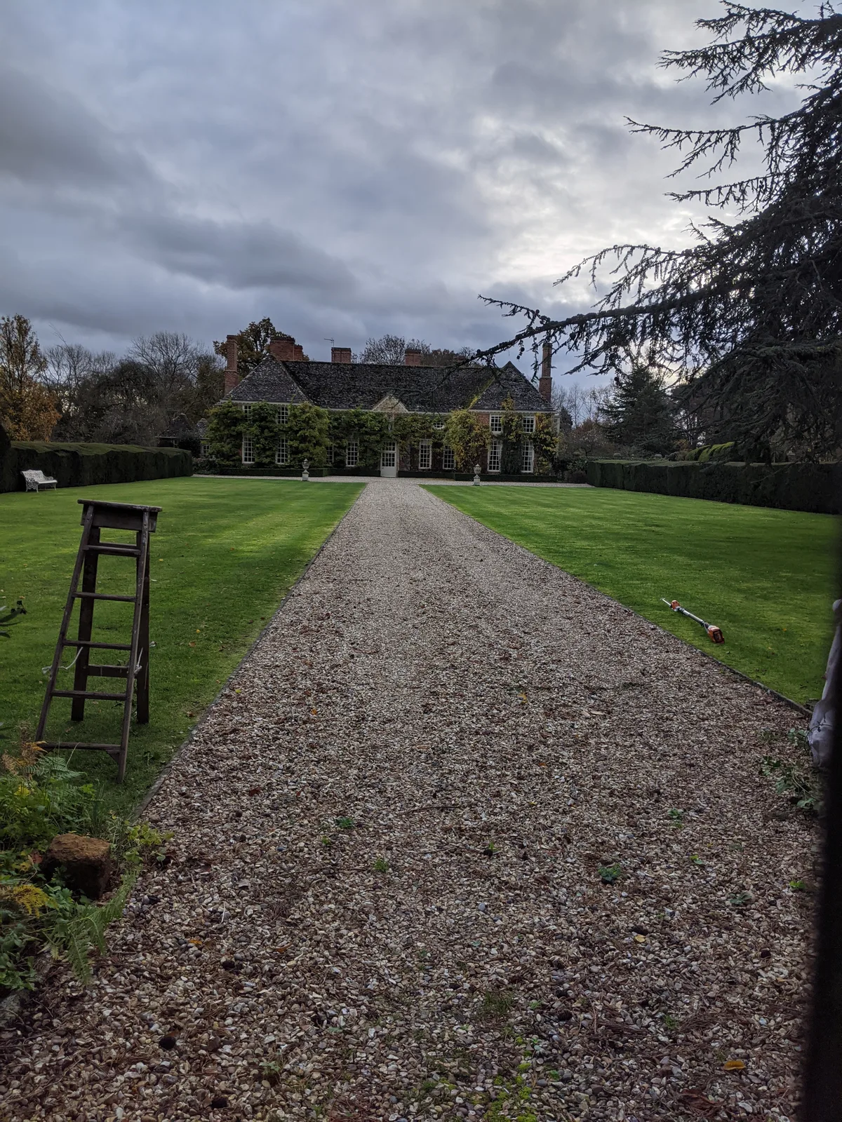 Clifford Manor
