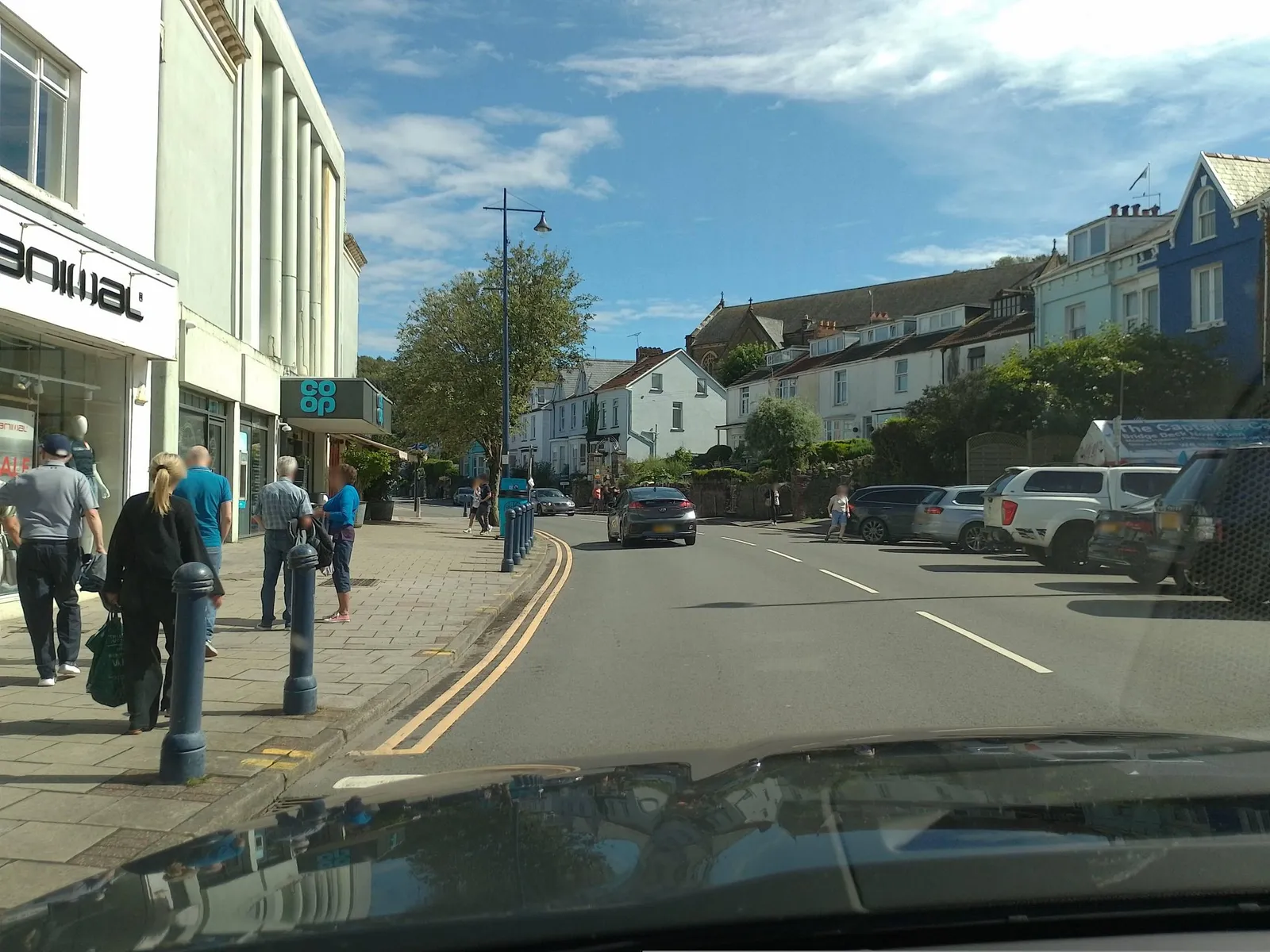 Croeso Lounge — street-level view