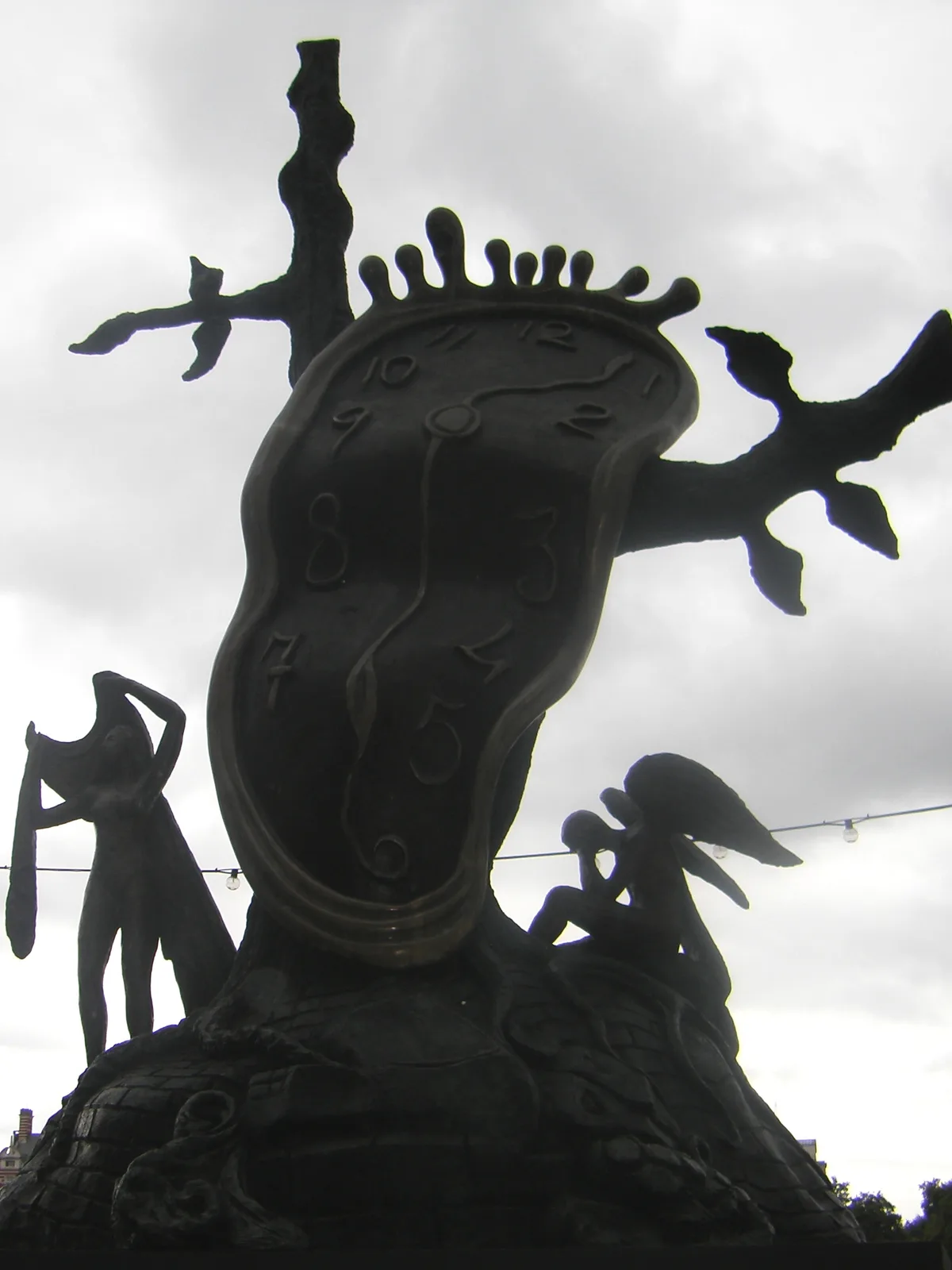 Dalí Universe