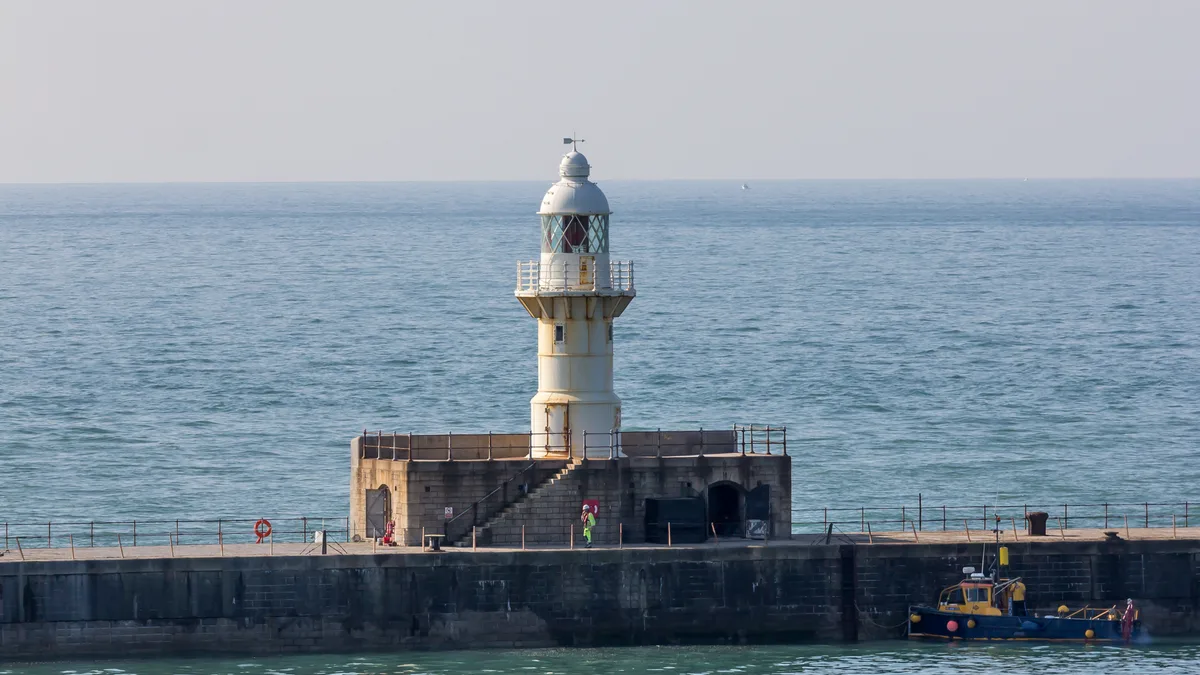 Dover Breakwater Knuckle light