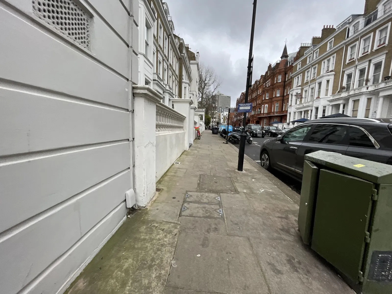 Drayton Arms — street-level view