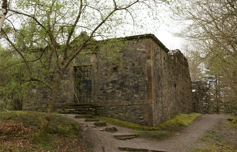 Dunstaffnage Chapel