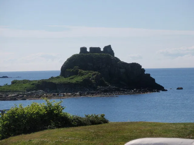 Dunyvaig Castle