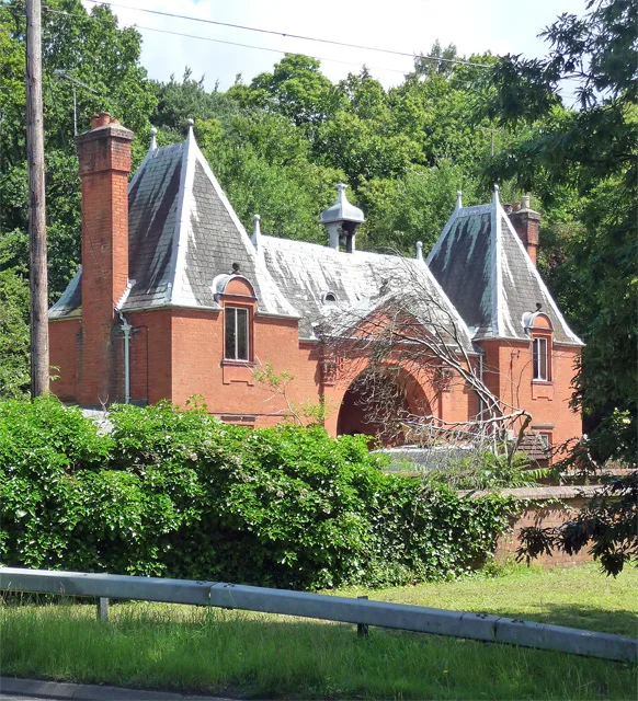 Fleet Lodge, Minley Manor