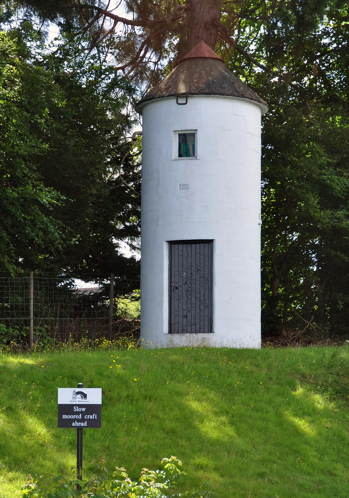 Fort Augustus Lighthouse