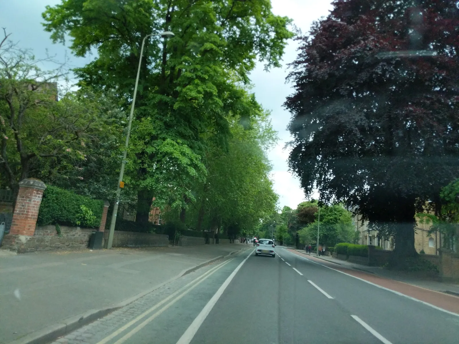 Gee's — street-level view