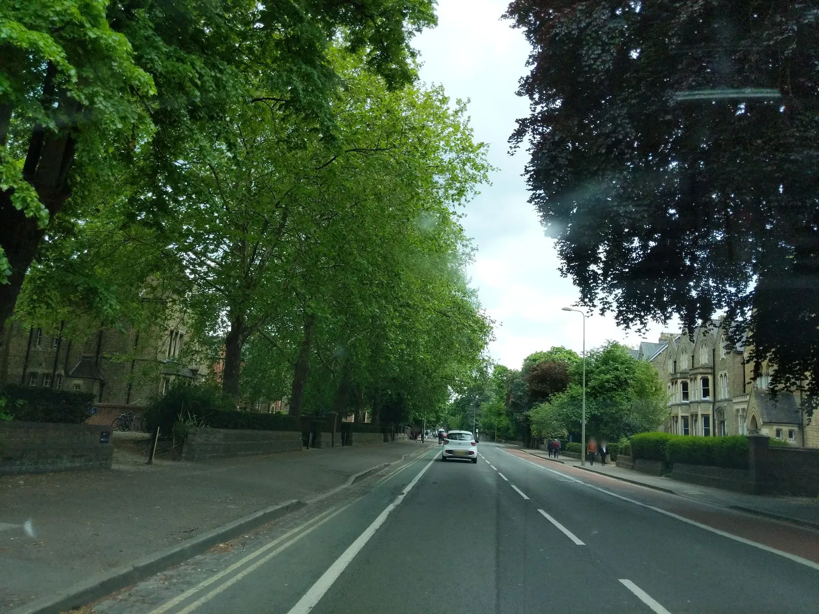 Gee's — street-level view