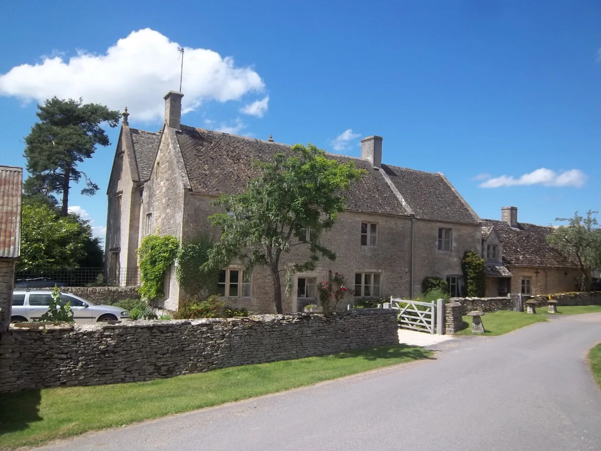 Hampen Manor