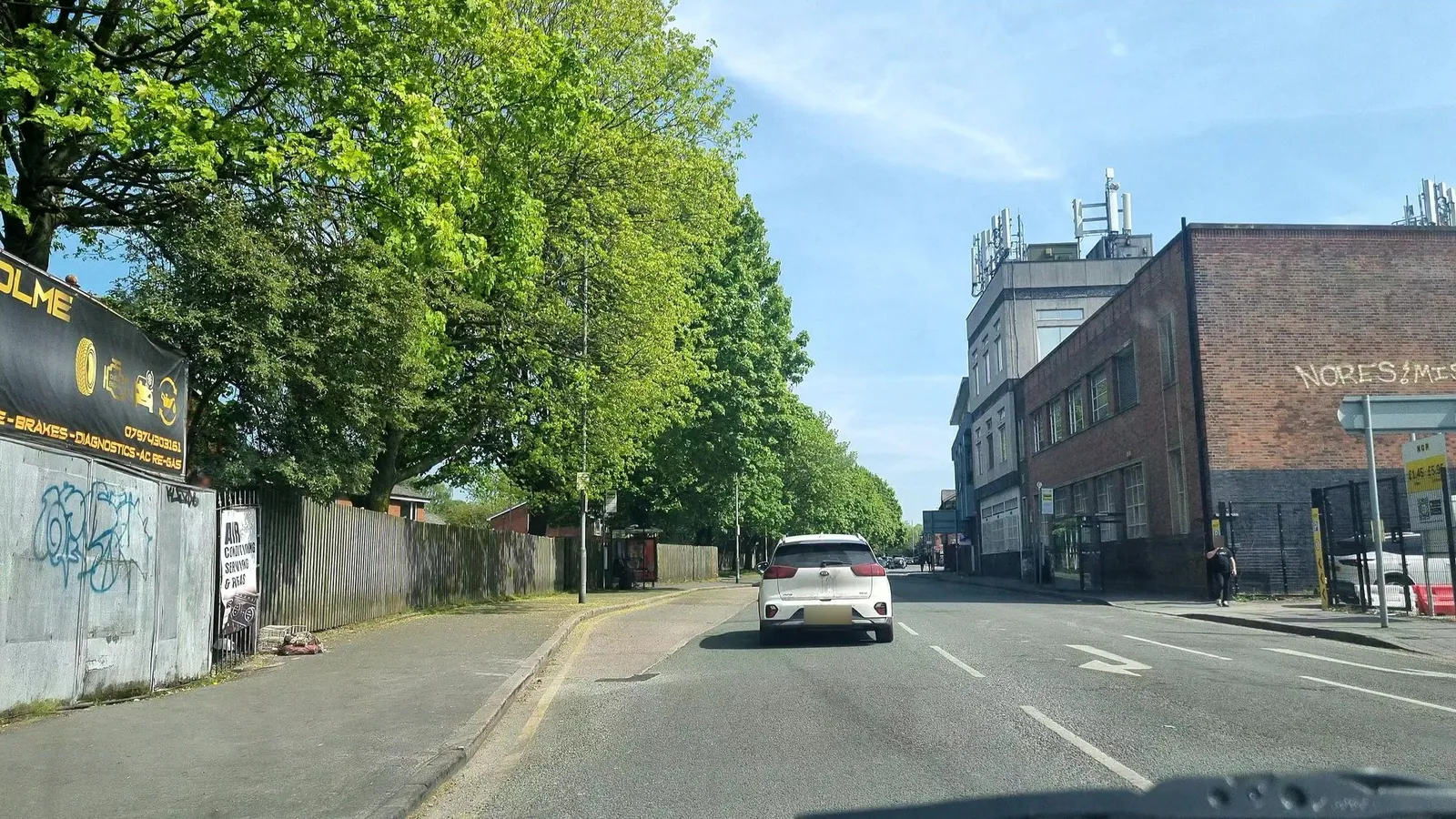 Hardy's Well — street-level view