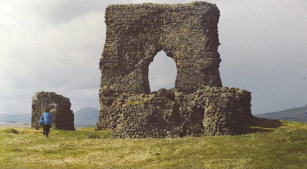 Hill of Dunnideer