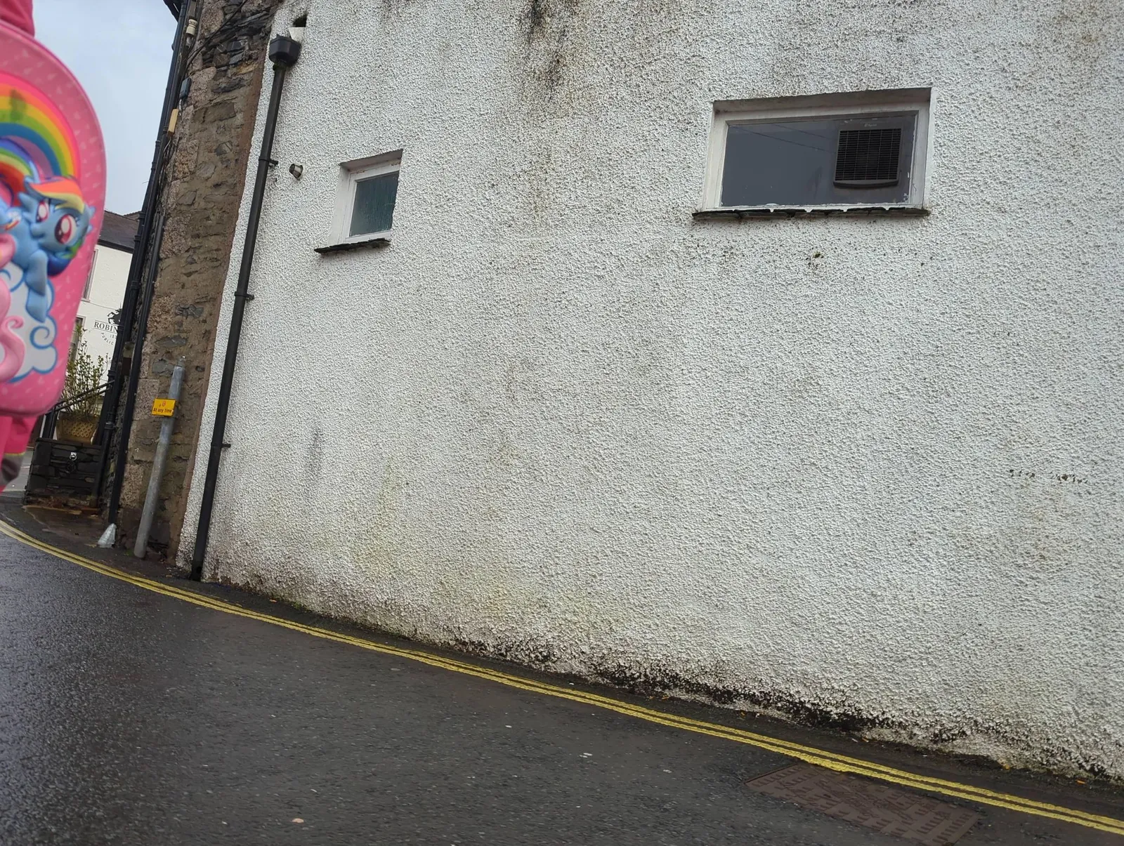 Hole in t'Wall public house, With Attached Buildings To South — street-level view