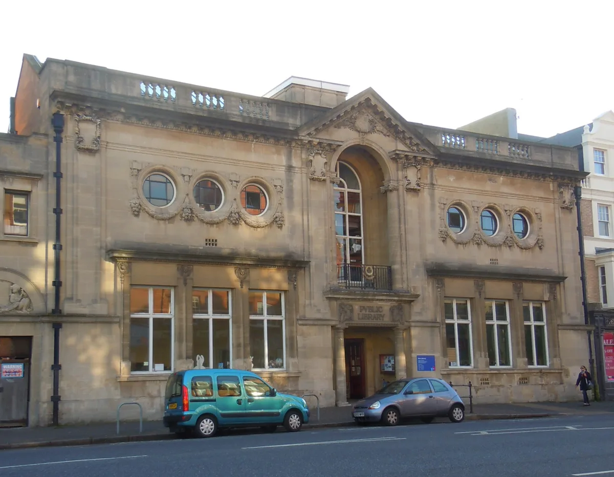 Hove Public Library