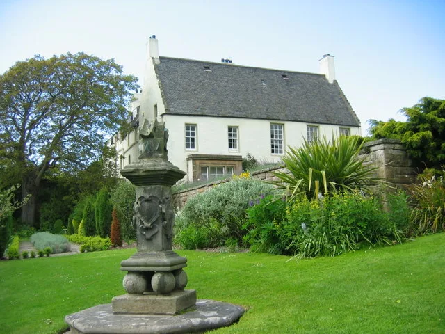Inveresk Lodge Garden