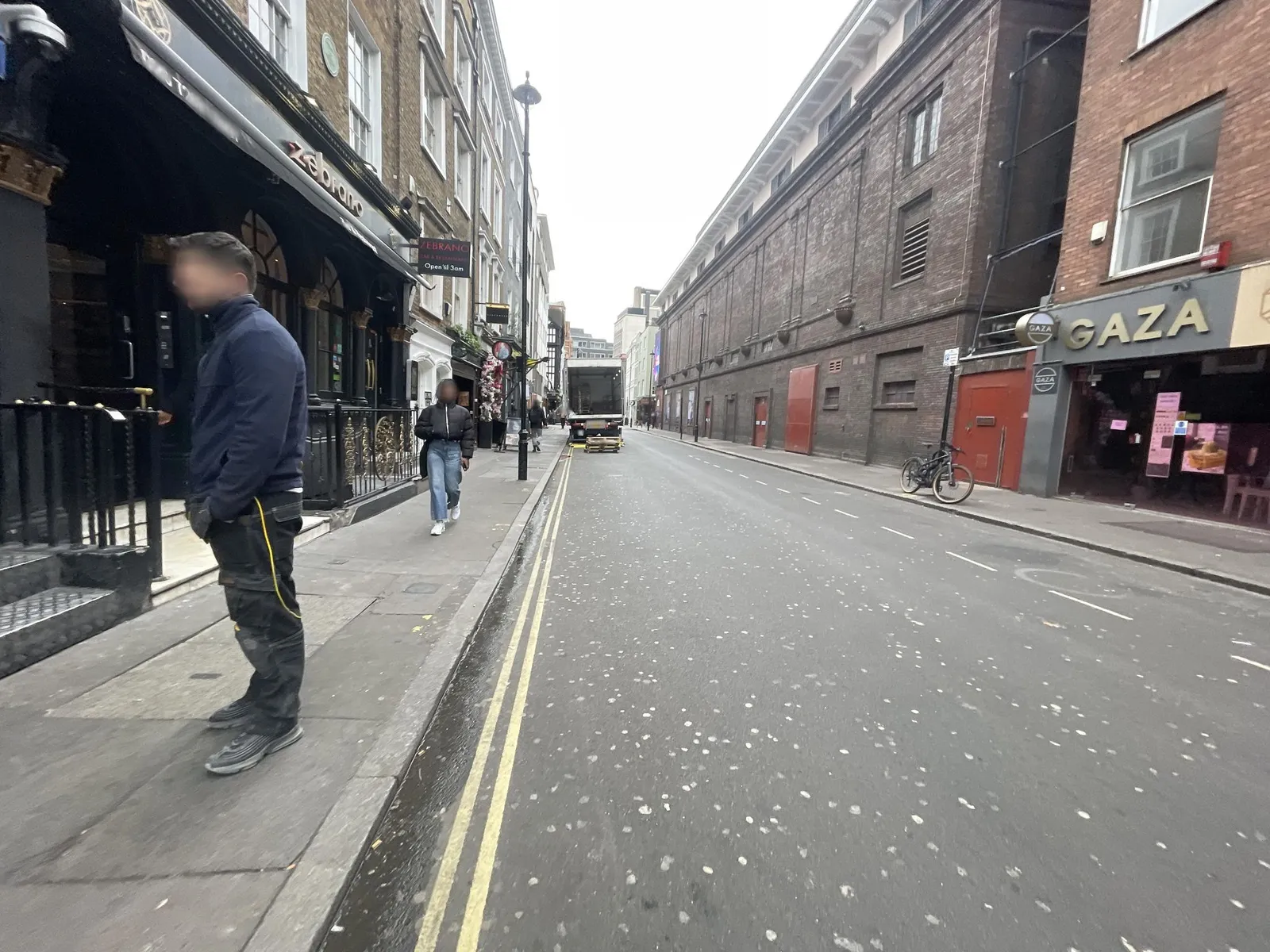L'Escargot — street-level view