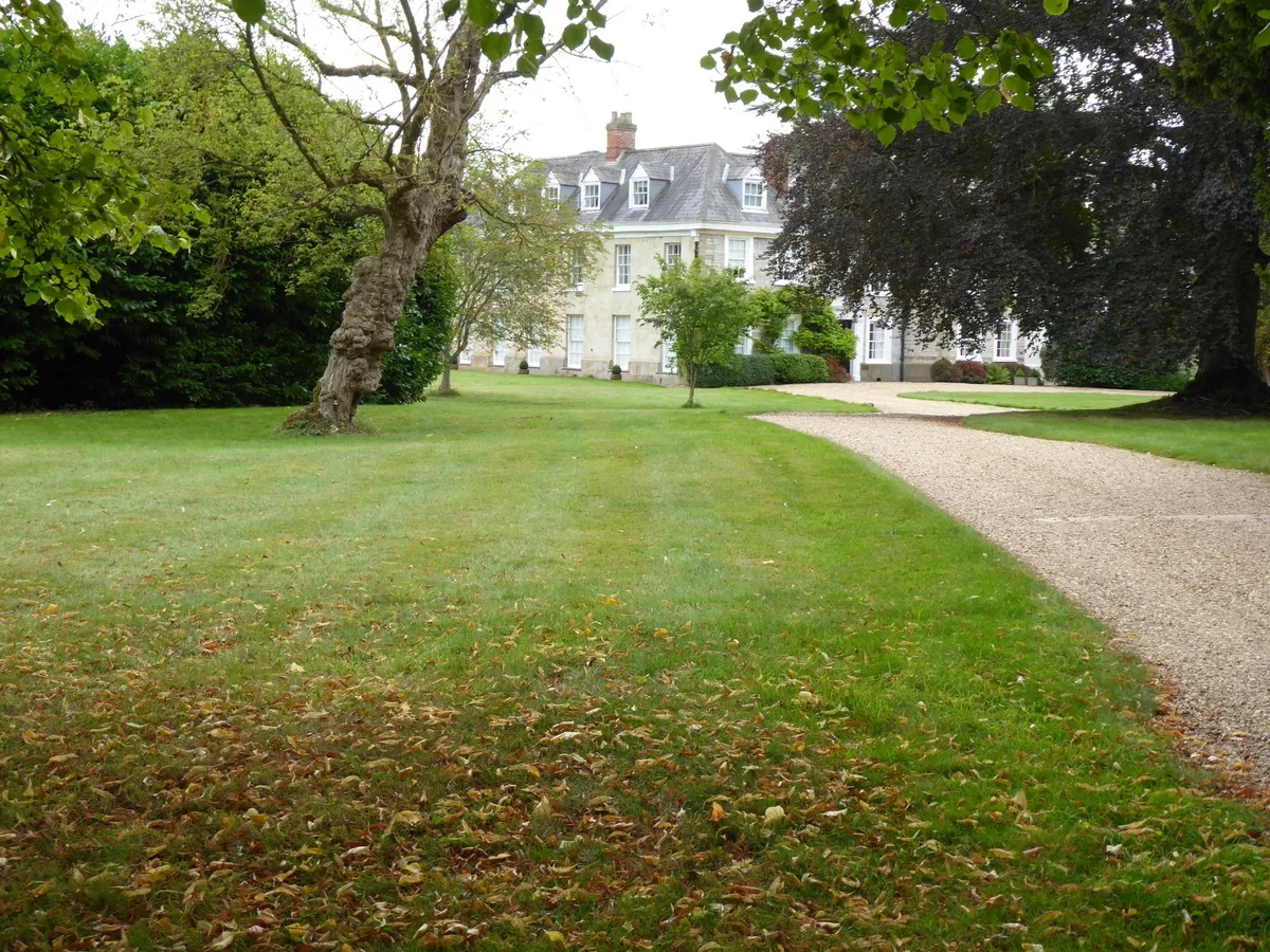 Ladbroke Hall