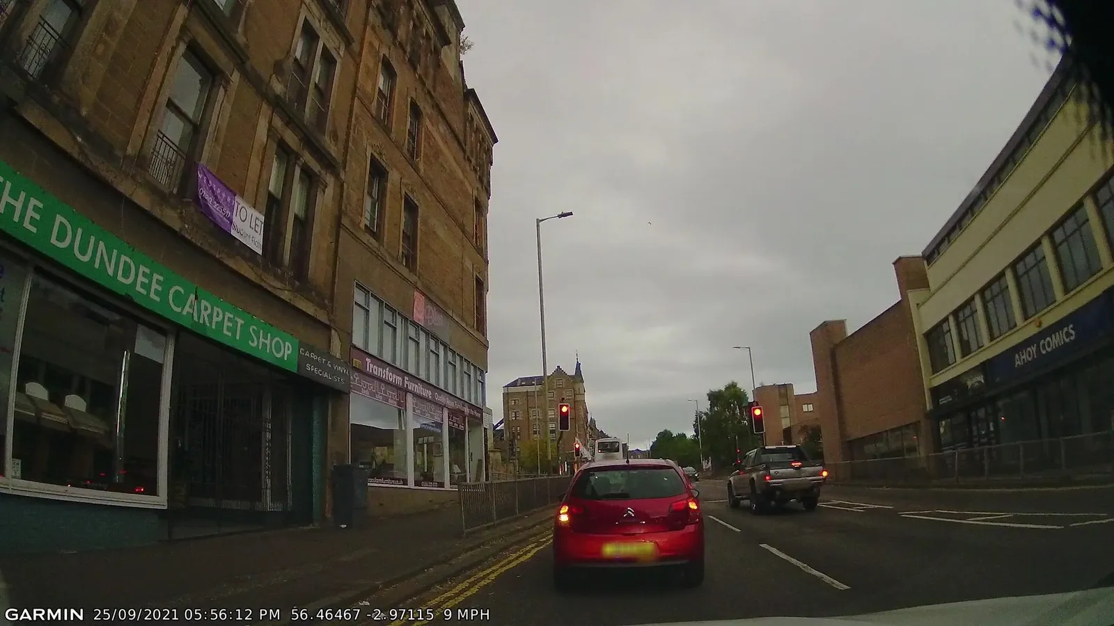 Ladywell Tavern, 16 Victoria Road, Dundee — street-level view