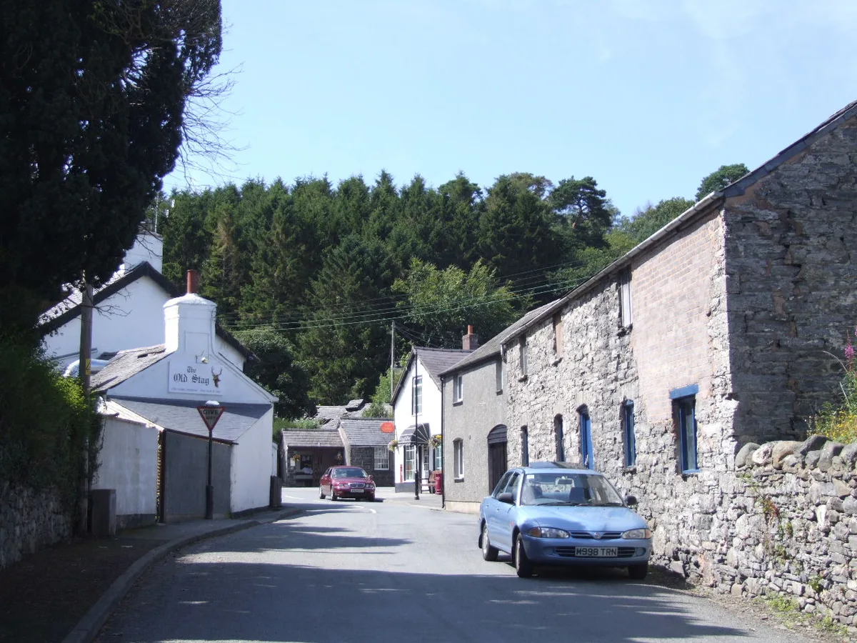 Llangernyw
