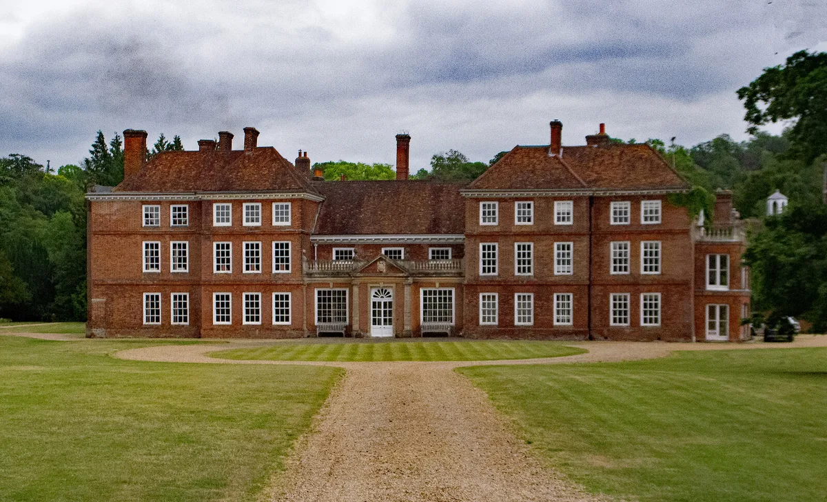 Lullingstone Castle