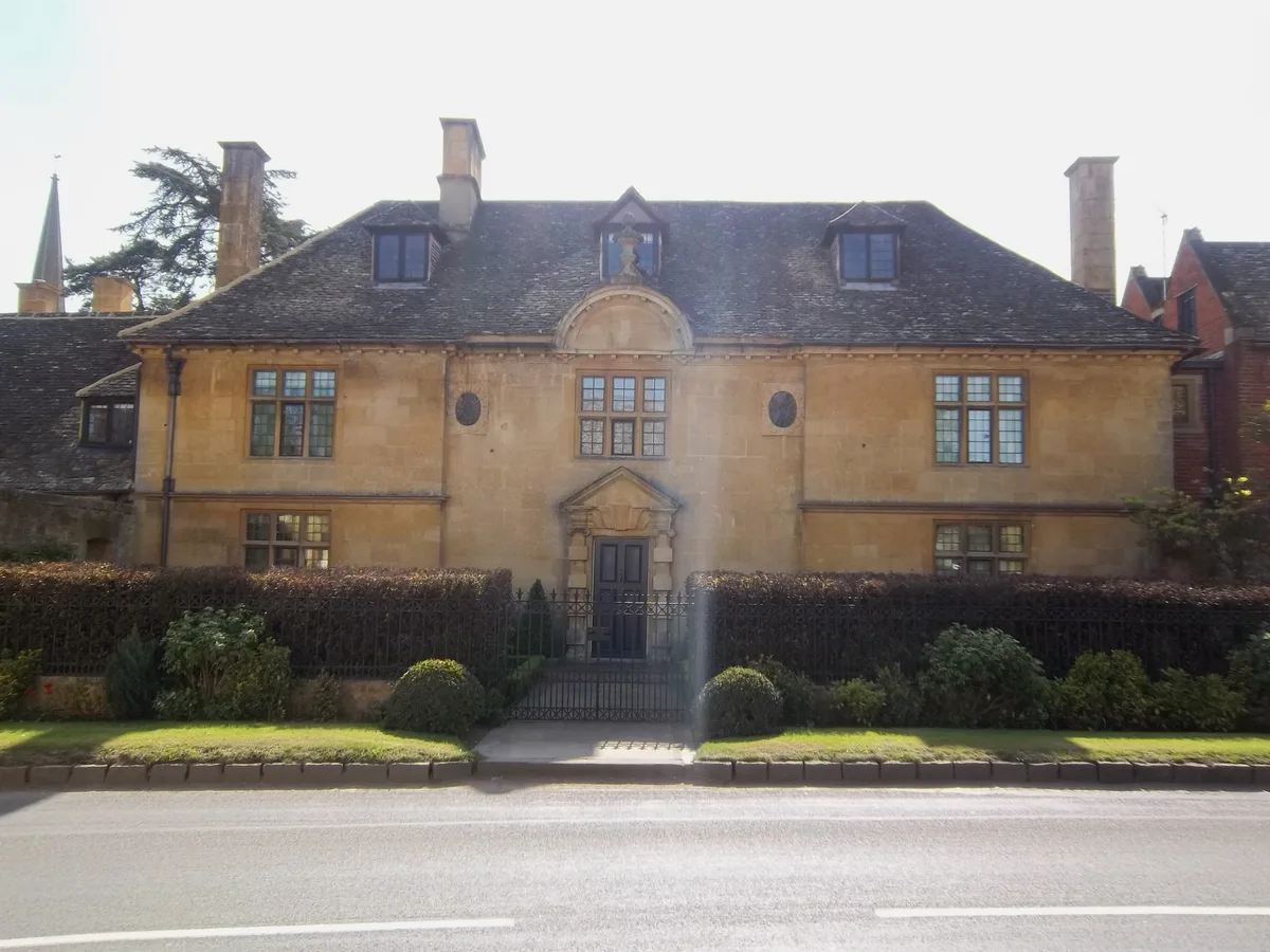Medford House And Garden Walls