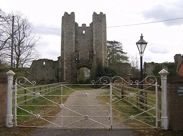 Mettingham Castle