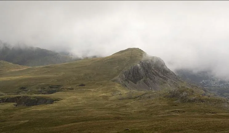 Moel-yr-hydd