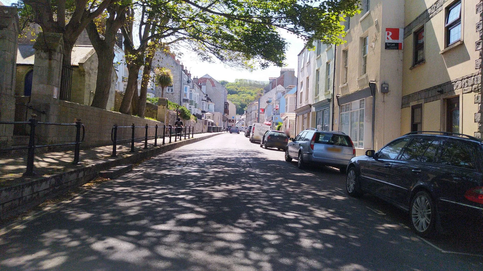New Star Inn — street-level view