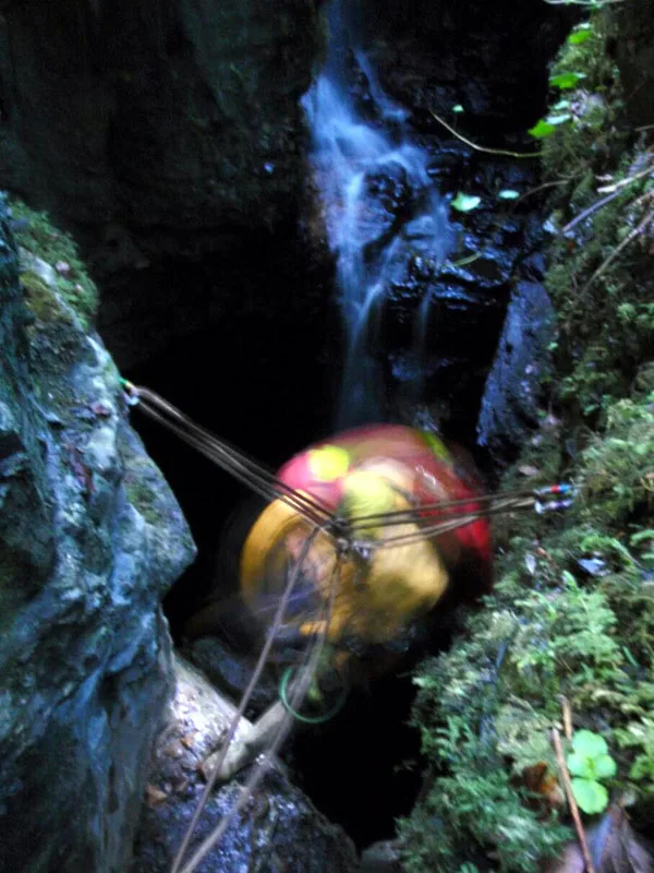 Noon's Hole