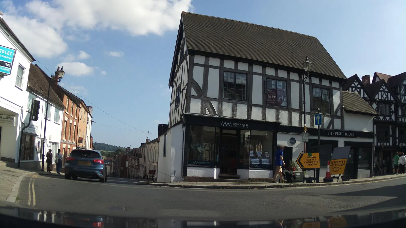 Old Bull Ring Tavern — street-level view