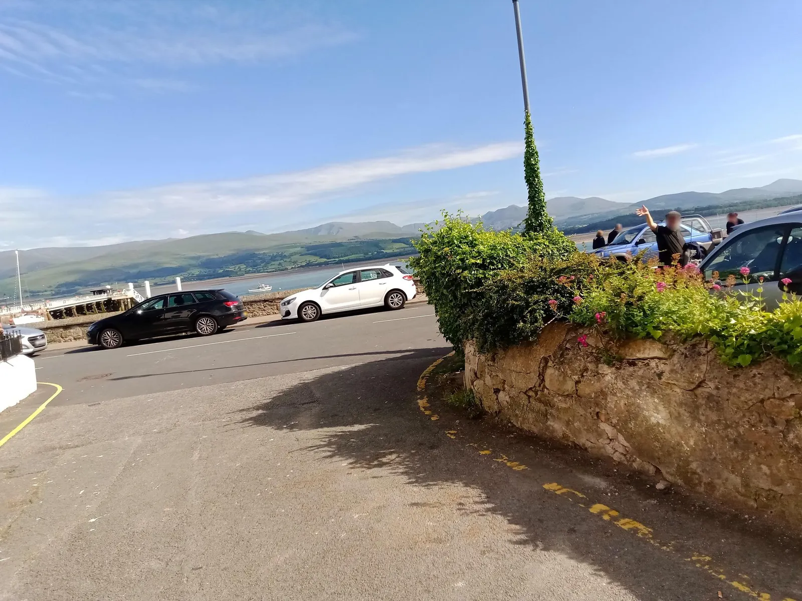 Pier House Café — street-level view