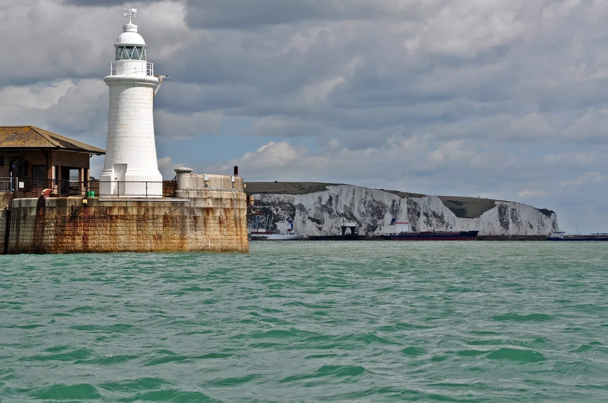 Prince of Wales Pier light