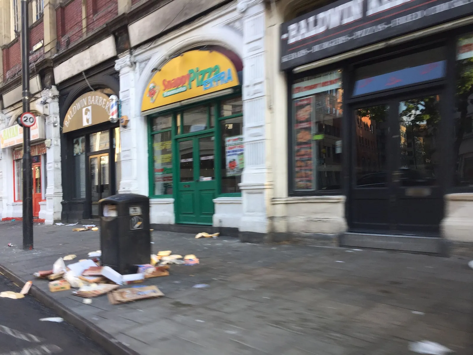 Sandwich Sandwich — street-level view