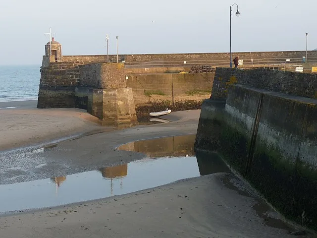 Saundersfoot Lighthouse