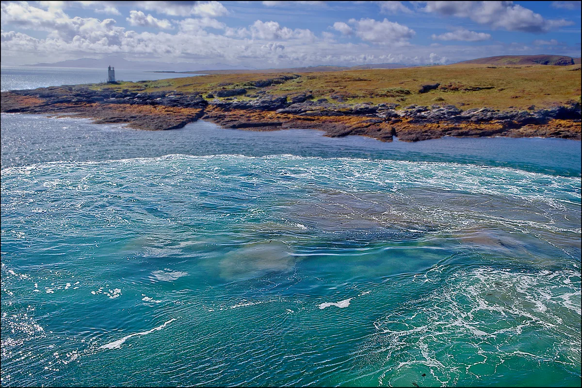 Scalasaig Lighthouse
