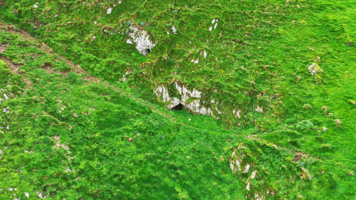 secret cave in Rhiwledyn