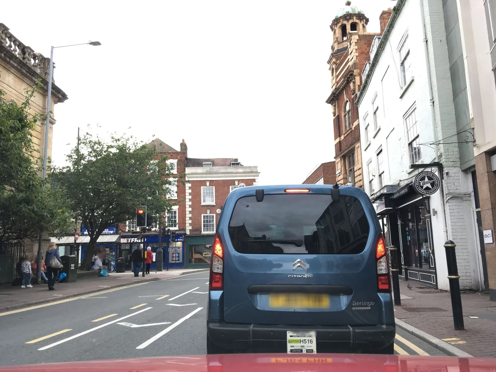 Slug and Lettuce — street-level view