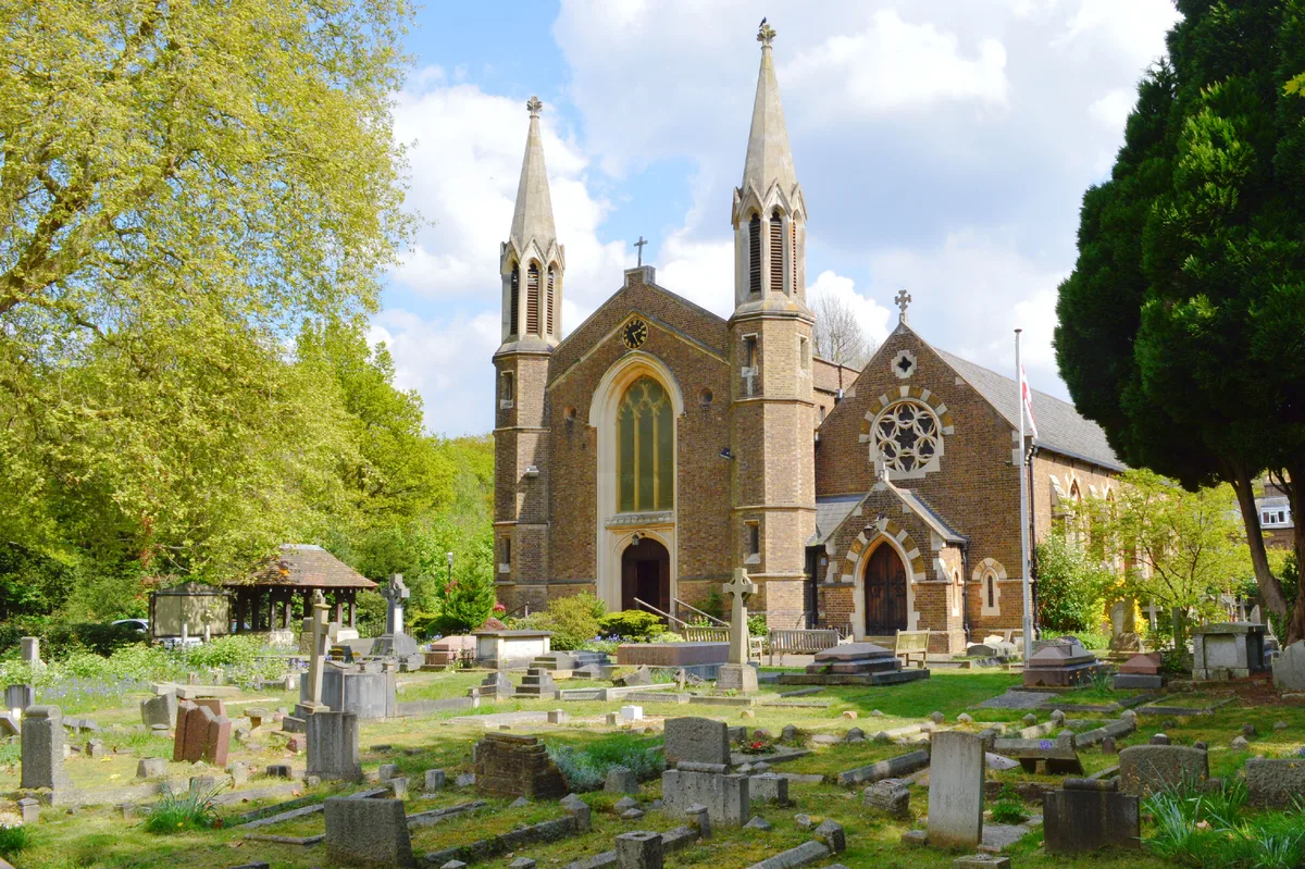 St Andrew's Church, Ham, London