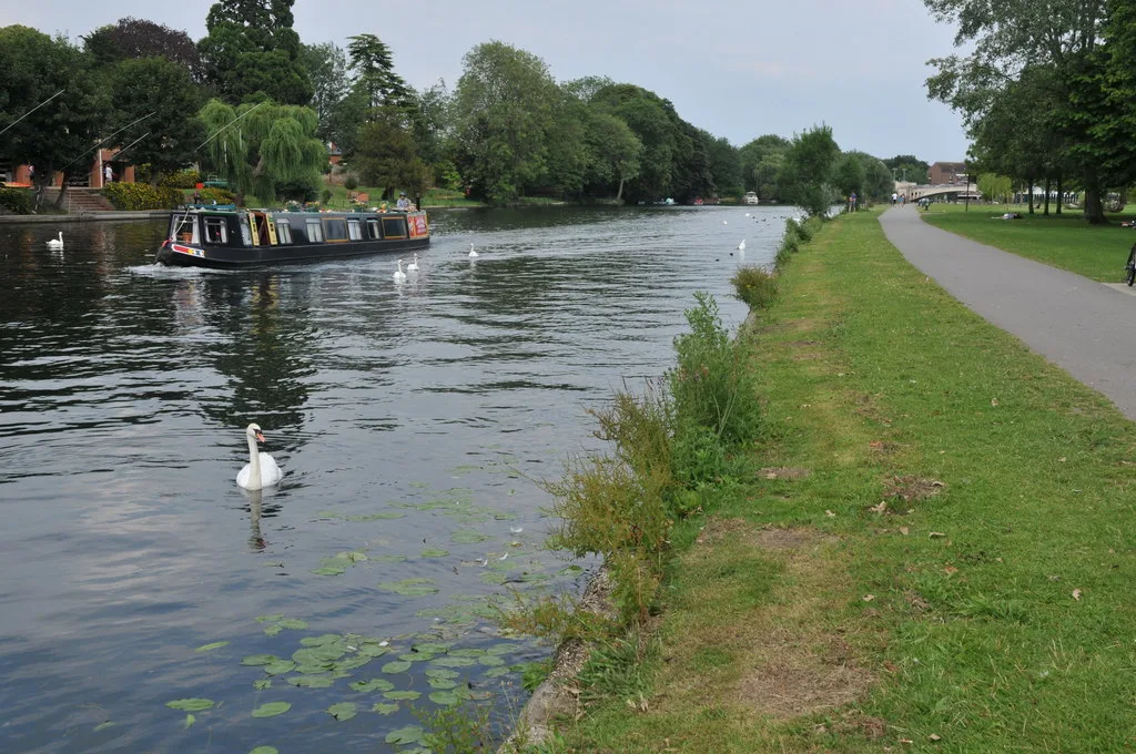 Thameside Promenade