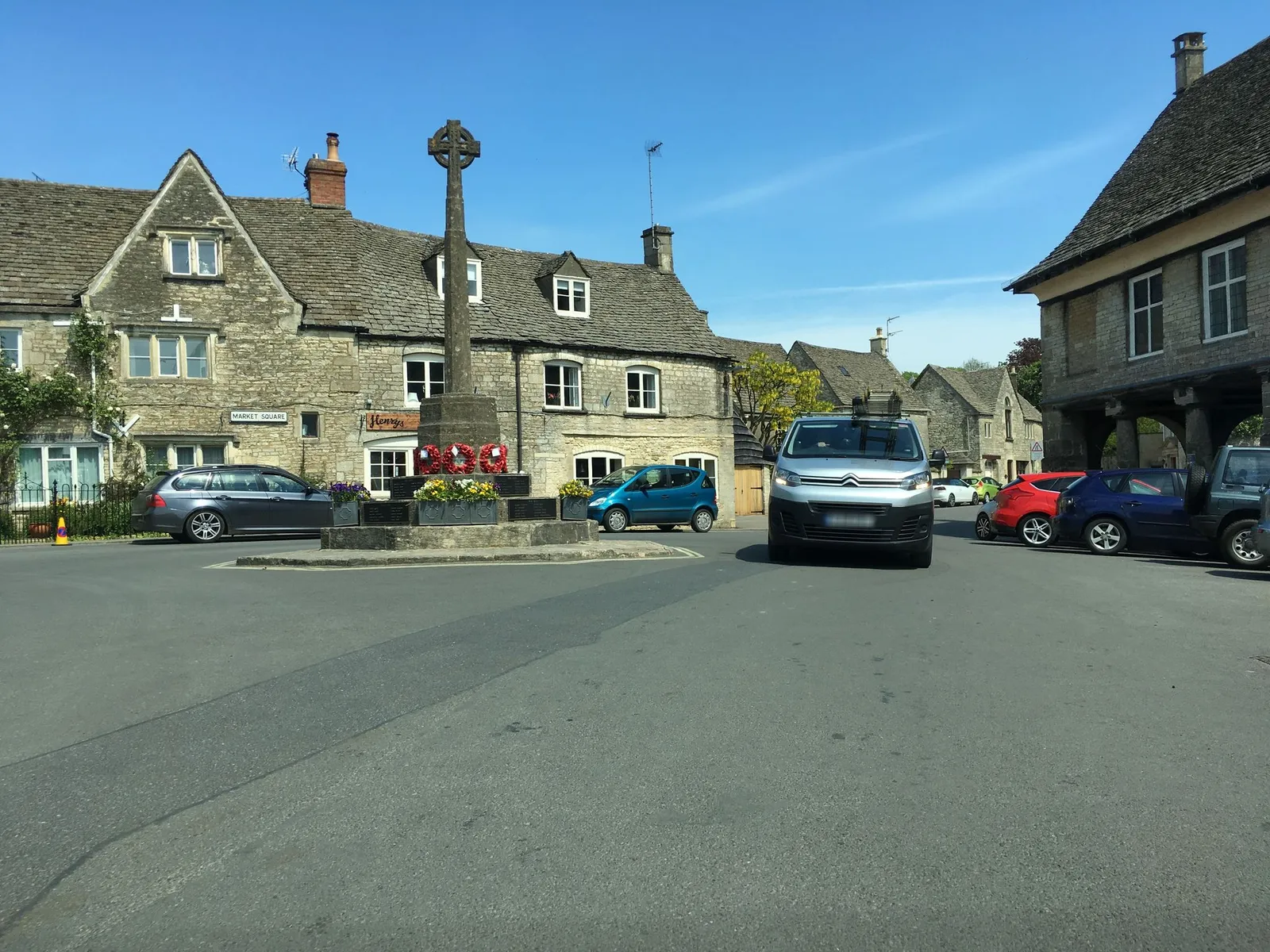 The Crown Inn — street-level view