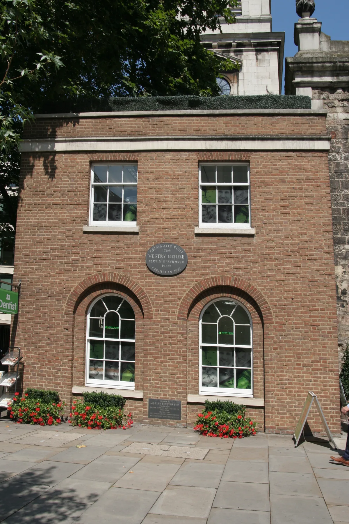 The London Greyfriars, site of, Newgate Street, Farringdon