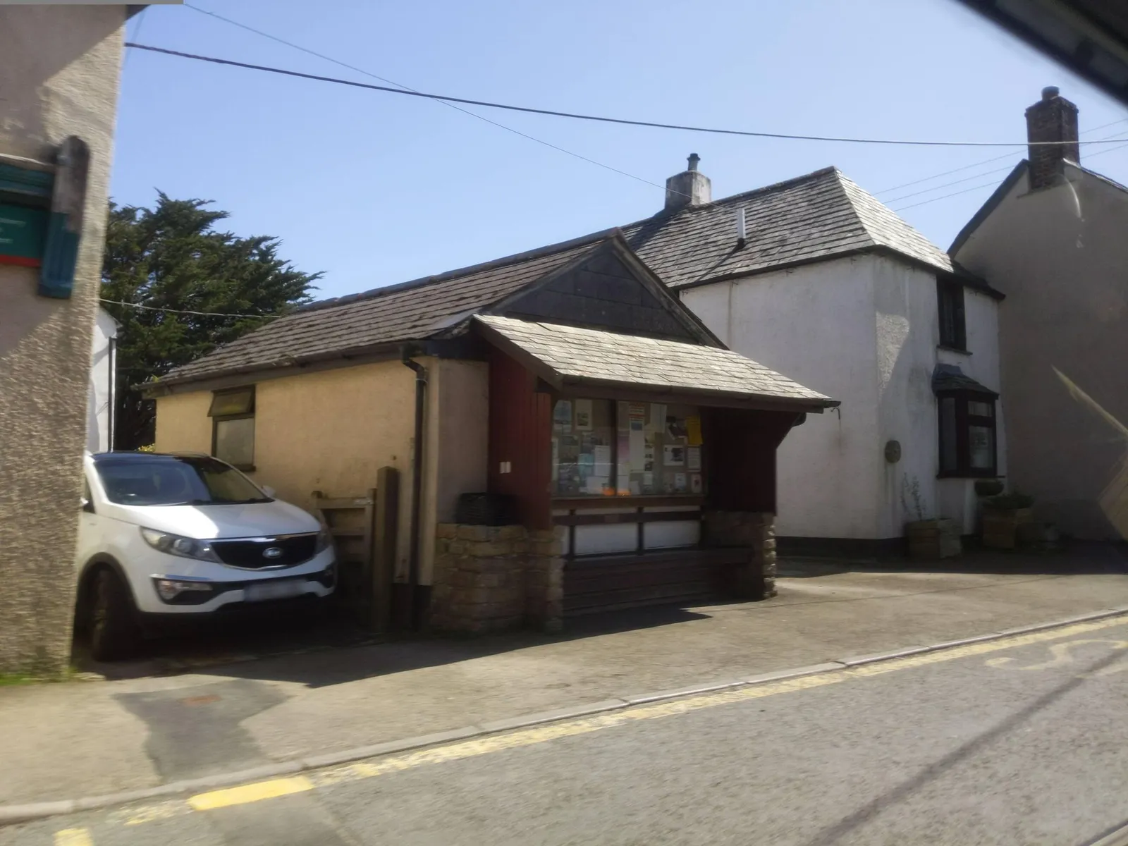 The Old Cartaret Arms — street-level view