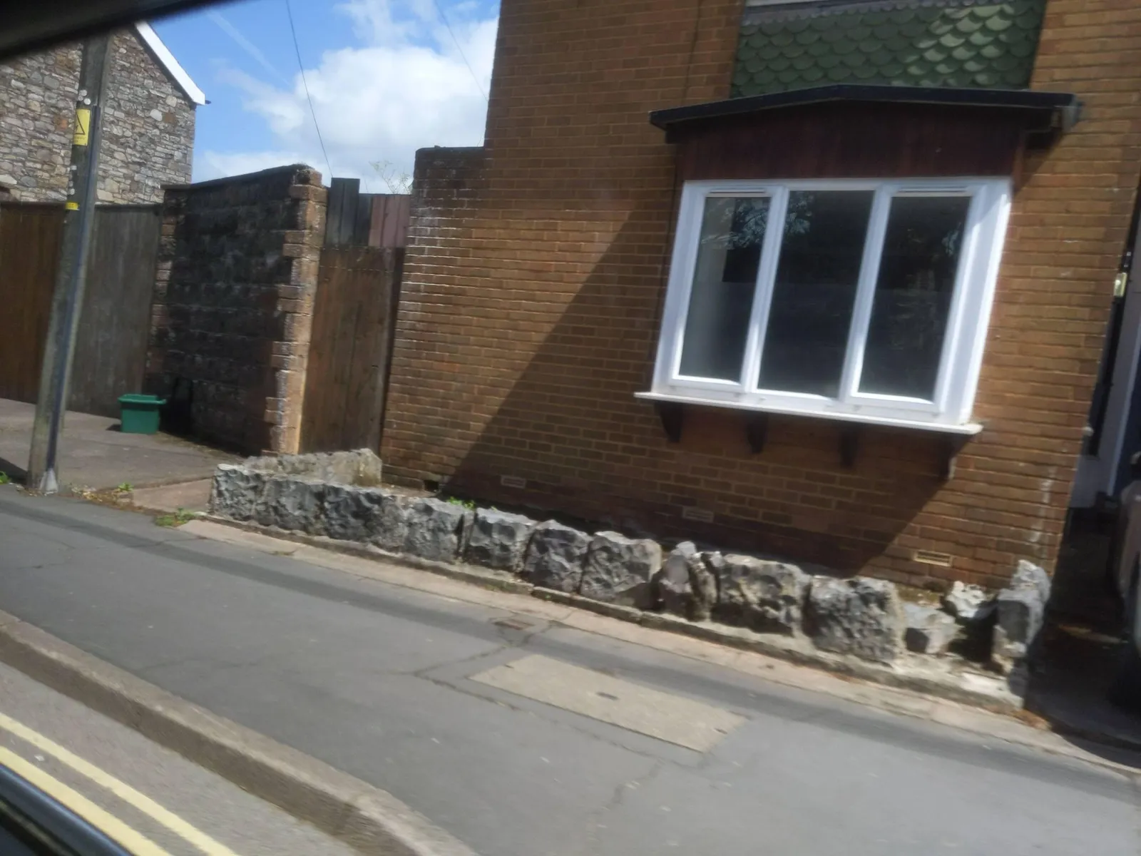 The Queens Head (Number 20) — street-level view